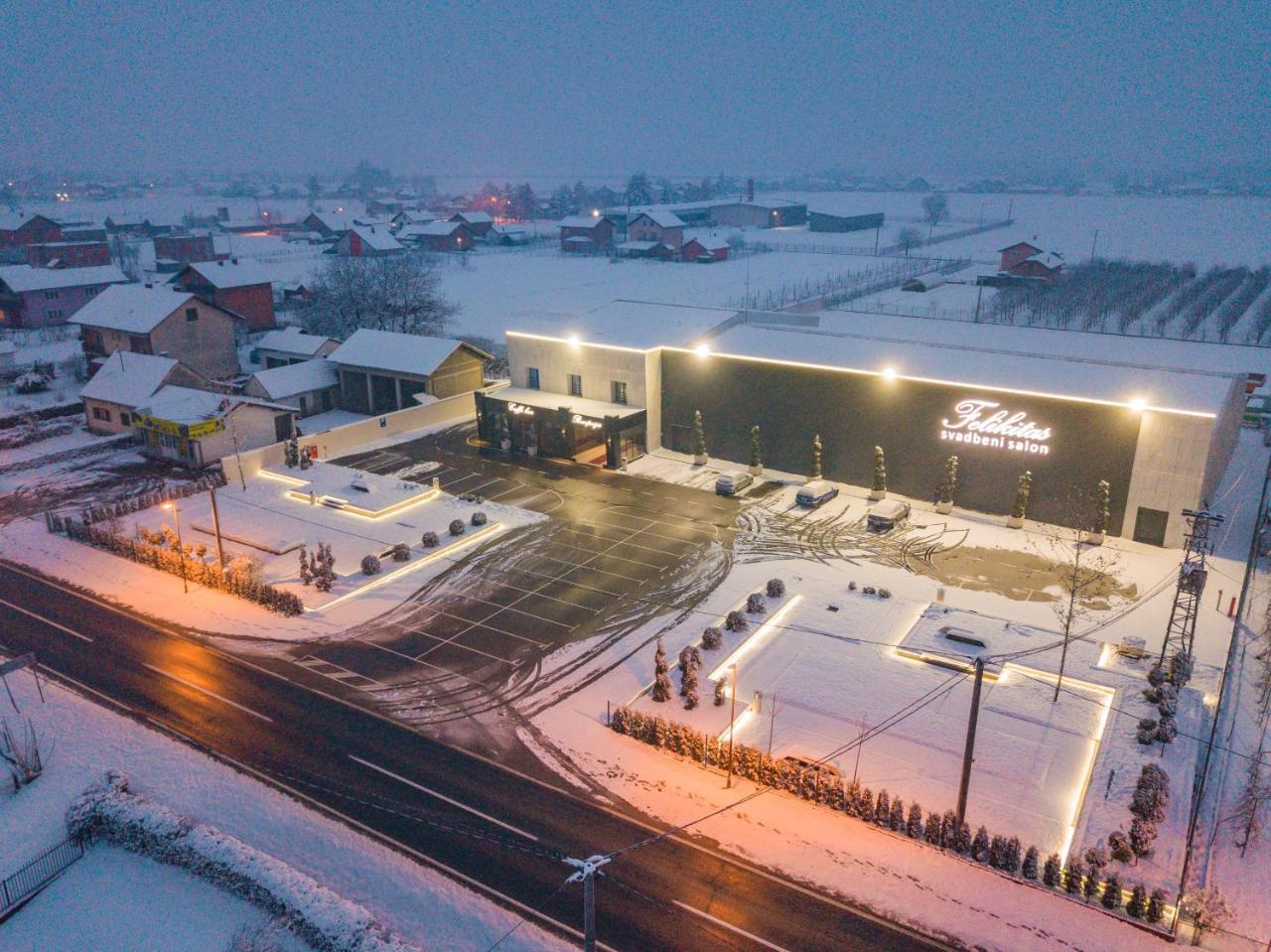 Motel Felikitas ลัคตาชิ ภายนอก รูปภาพ