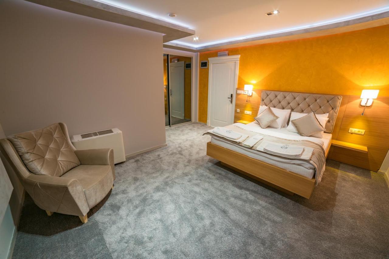 Motel Felikitas ลัคตาชิ ภายนอก รูปภาพ