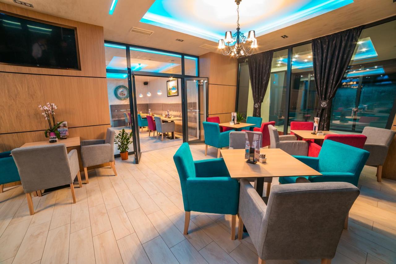 Motel Felikitas ลัคตาชิ ภายนอก รูปภาพ