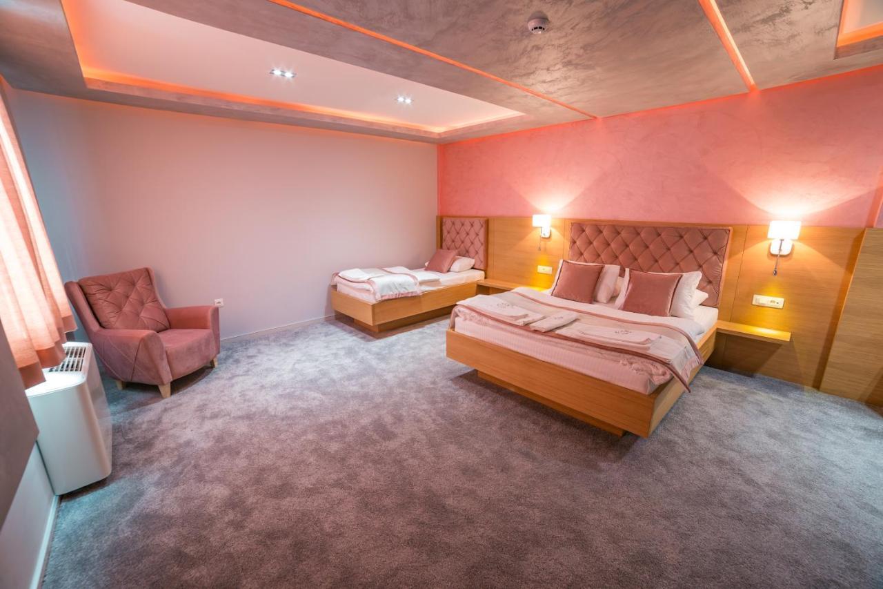 Motel Felikitas ลัคตาชิ ภายนอก รูปภาพ