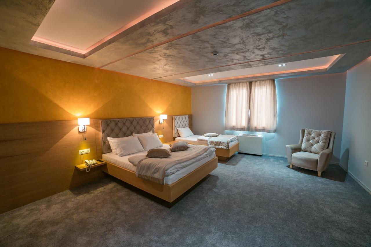 Motel Felikitas ลัคตาชิ ภายนอก รูปภาพ