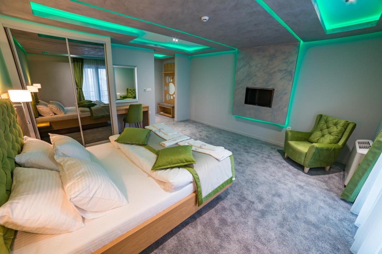 Motel Felikitas ลัคตาชิ ภายนอก รูปภาพ